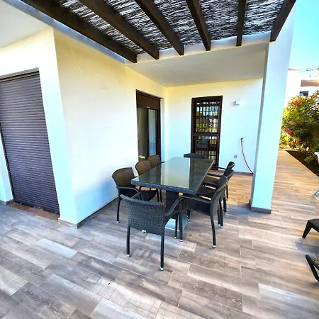 4 Bedroom Luxury With Private Pool K304 ヴィラ *